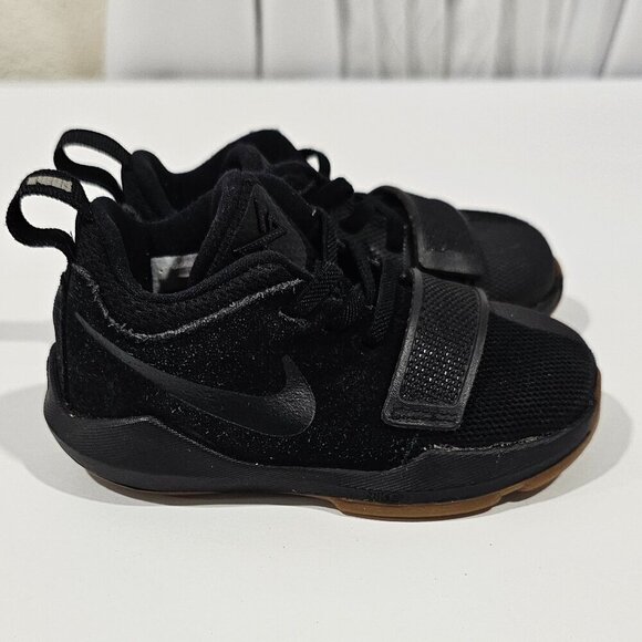 NIKE Black Pg 1 Baby Toddler Boy Girl Size 7 C Paul George Basketball Sneakers - Picture 1 of 13